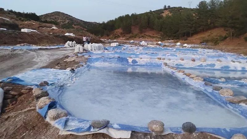 Dağdan akıyor, 3 ayda 150 bin lira kazanılıyor: Bir köy 200 yıldır bu işi yapıyor 1